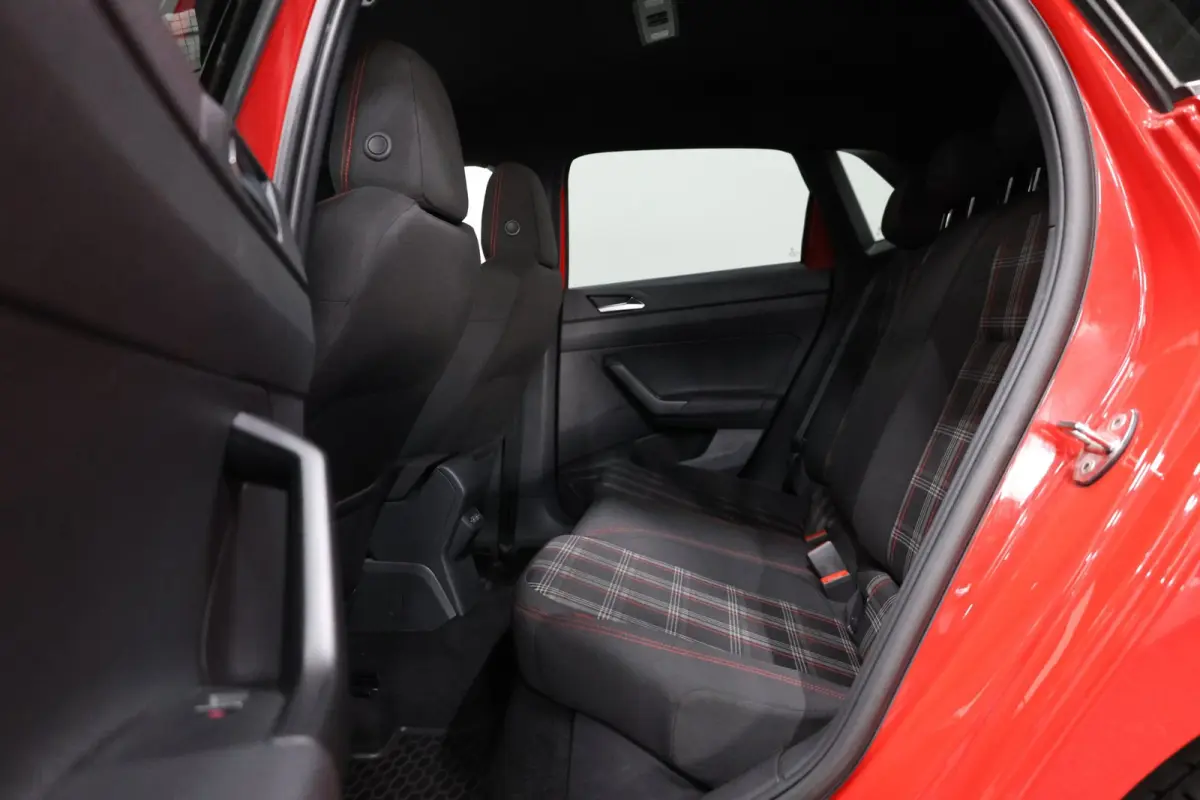 2.0 TSI GTI 200+PK LED/VIRTUAL/S.VERWARMING/18" LMV/PDC/CRUISE/ECC/12 MND GARANTIE!