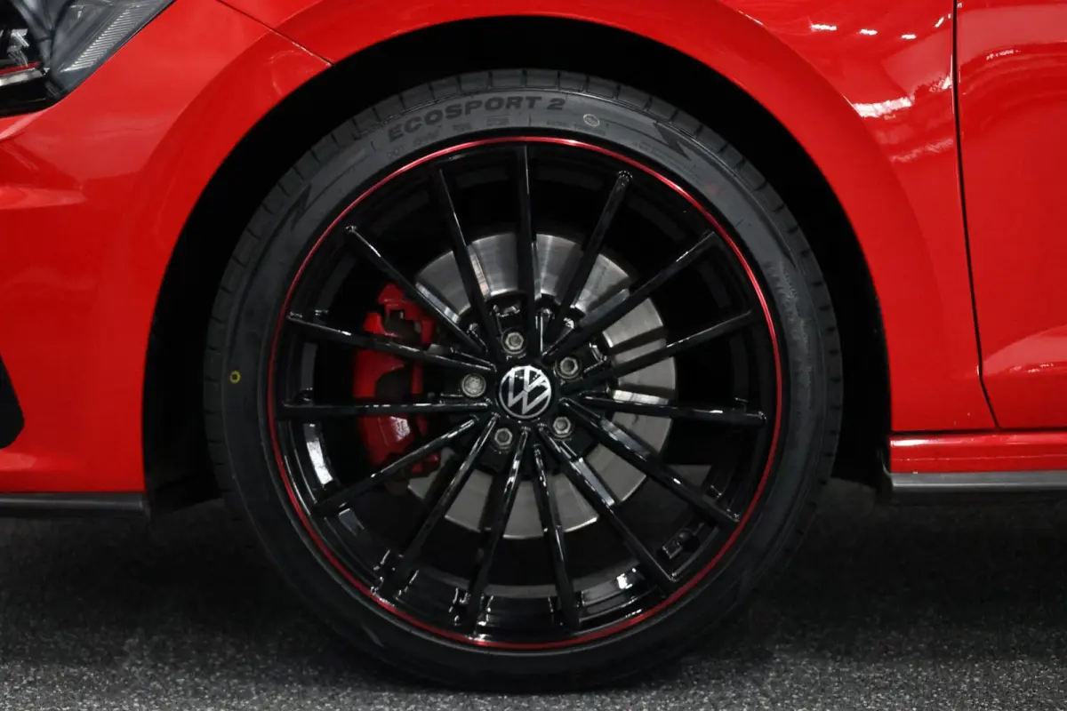 2.0 TSI GTI 200+PK LED/VIRTUAL/S.VERWARMING/18" LMV/PDC/CRUISE/ECC/12 MND GARANTIE!