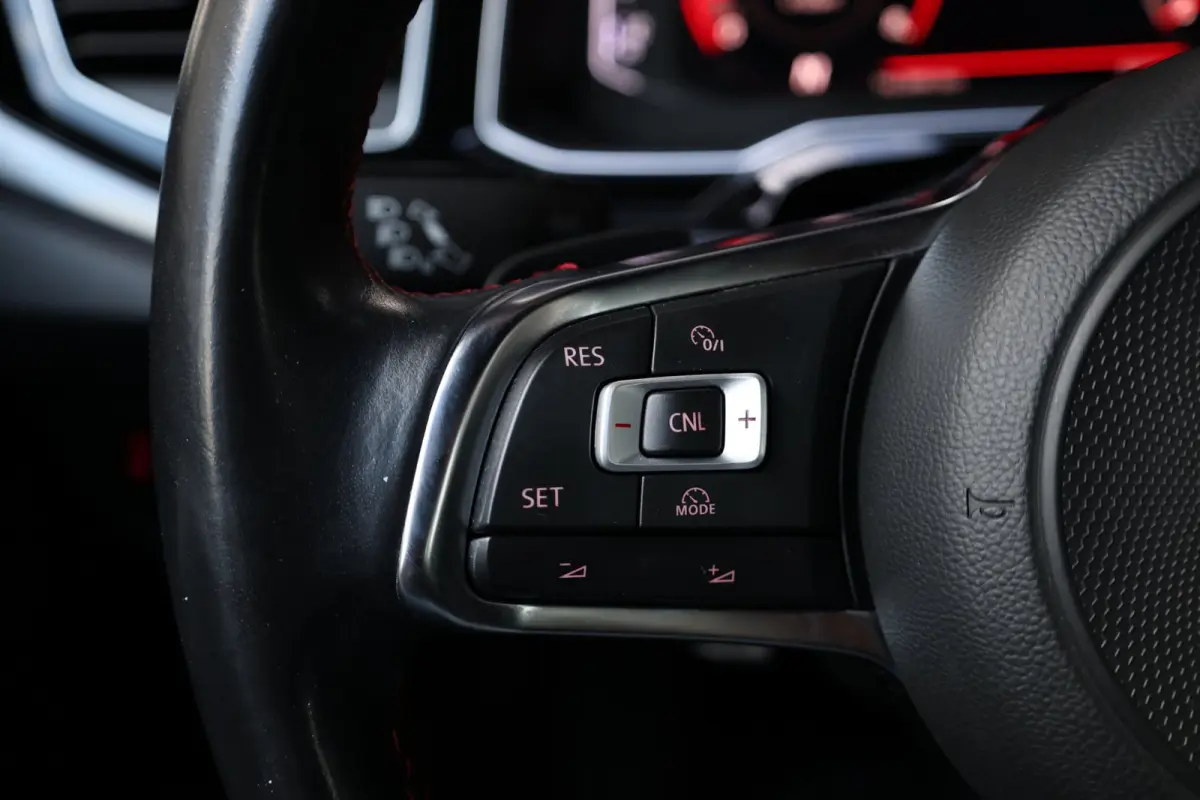 2.0 TSI GTI 200+PK LED/VIRTUAL/S.VERWARMING/18" LMV/PDC/CRUISE/ECC/12 MND GARANTIE!