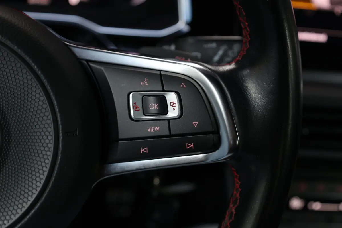 2.0 TSI GTI 200+PK LED/VIRTUAL/S.VERWARMING/18" LMV/PDC/CRUISE/ECC/12 MND GARANTIE!