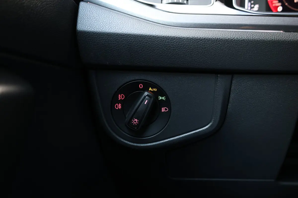 2.0 TSI GTI 200+PK LED/VIRTUAL/S.VERWARMING/18" LMV/PDC/CRUISE/ECC/12 MND GARANTIE!