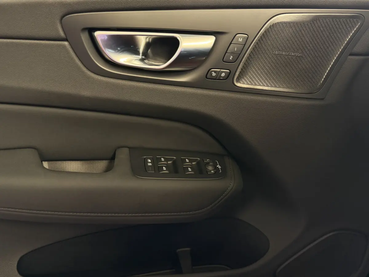 2.0 T8 455PK AWD PLUS DARK NIEUWE AUTO HARMAN KARDON 360.CAM STOEL/STUUR VERW LEER