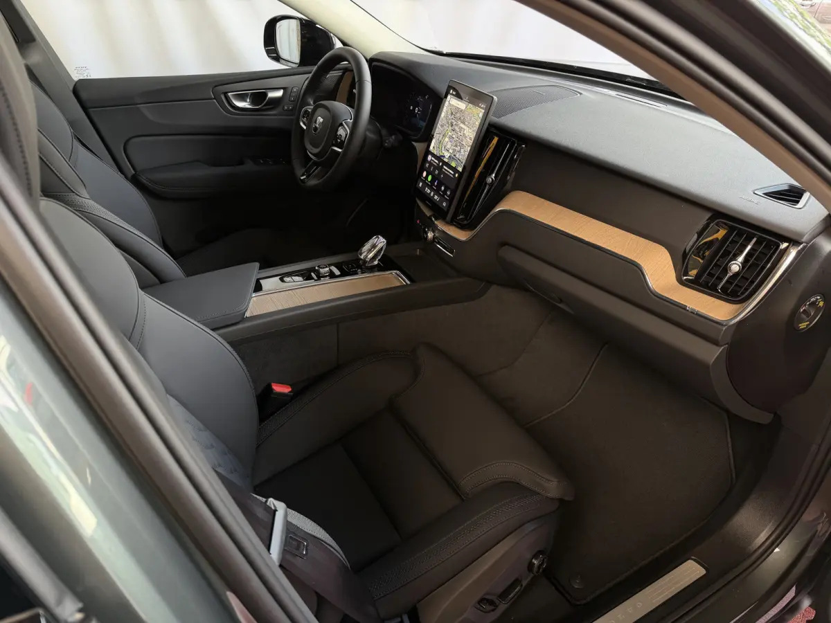 2.0 T8 455PK AWD PLUS DARK NIEUWE AUTO HARMAN KARDON 360.CAM STOEL/STUUR VERW LEER