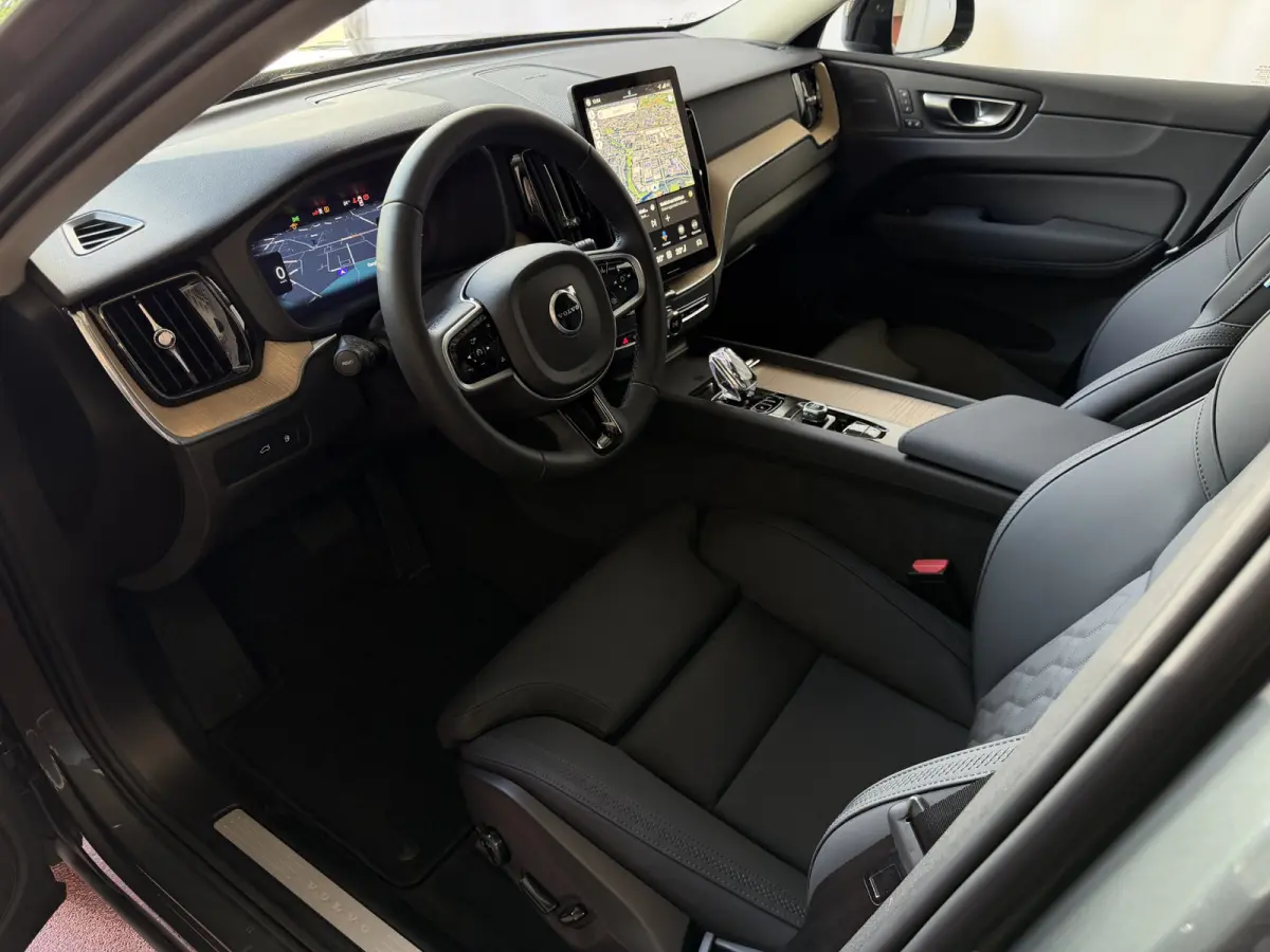 2.0 T8 455PK AWD PLUS DARK NIEUWE AUTO HARMAN KARDON 360.CAM STOEL/STUUR VERW LEER