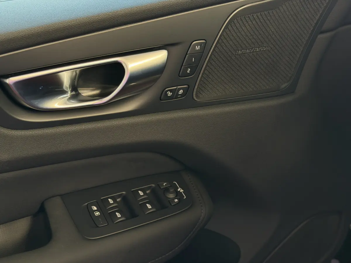 2.0 T8 455PK AWD PLUS DARK NIEUWE AUTO HARMAN KARDON 360.CAM STOEL/STUUR VERW LEER