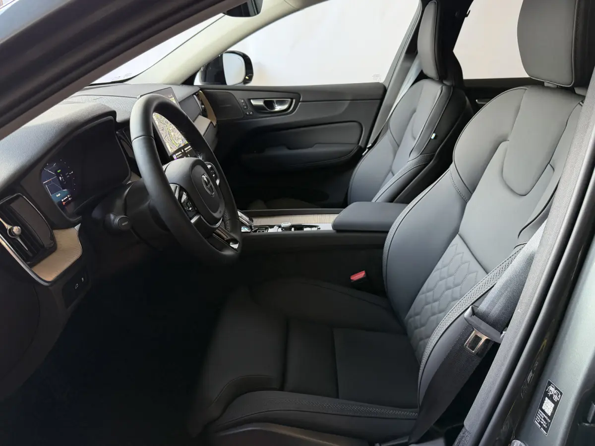 2.0 T8 455PK AWD PLUS DARK NIEUWE AUTO HARMAN KARDON 360.CAM STOEL/STUUR VERW LEER