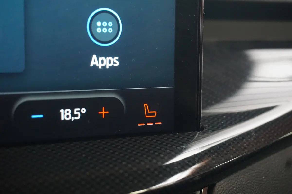 1.0 EcoBoost Hybrid ST Line | Achteruitrijcamera | Apple Carplay/Android Auto|telefoonintegratie premium | DAB ontvanger