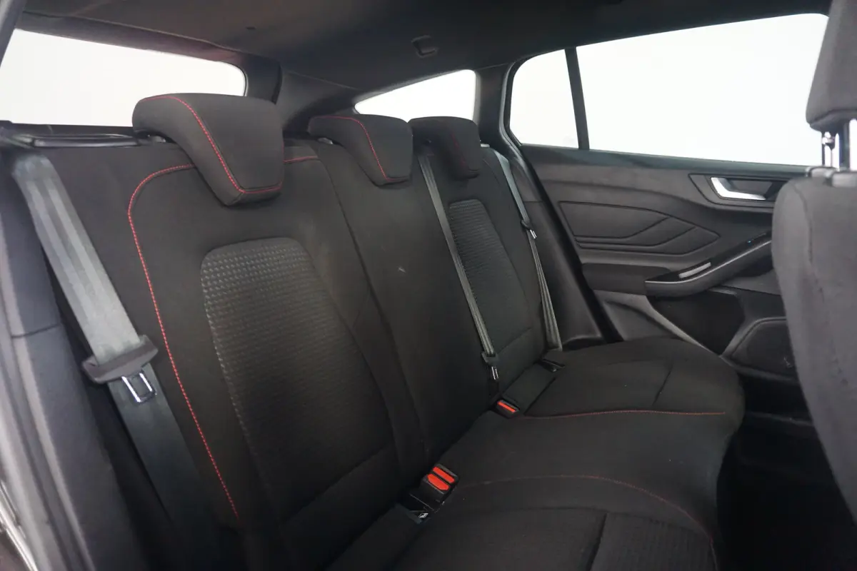 1.0 EcoBoost Hybrid ST Line | Achteruitrijcamera | Apple Carplay/Android Auto|telefoonintegratie premium | DAB ontvanger