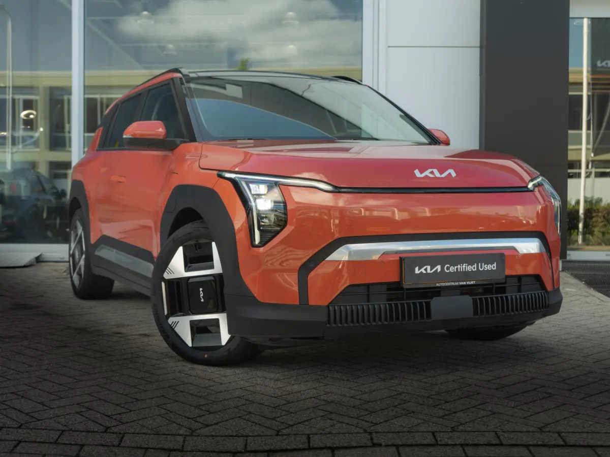 Plus Advanced 81.4 kWh | Panorama Schuifkantel dak | elektr. achterklep | Leder | Stoel & stuurverwarming l SOH 99%
