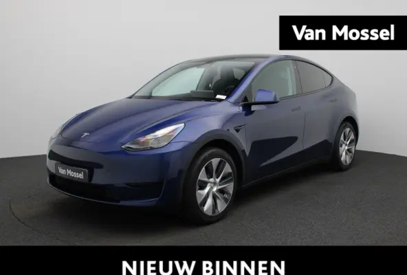 LONG RANGE AWD 75 KWH | PANORAMADAK | ELEKTRISCHE KOFFERKELP | LEDEREN BEKLEDING | STOELVERWARMING | STUURWIELVERWARMING | PARKEERSENSOREN VOOR + ACHTER | CAMERA | 12 MAANDEN BOVAG GARANTIE 