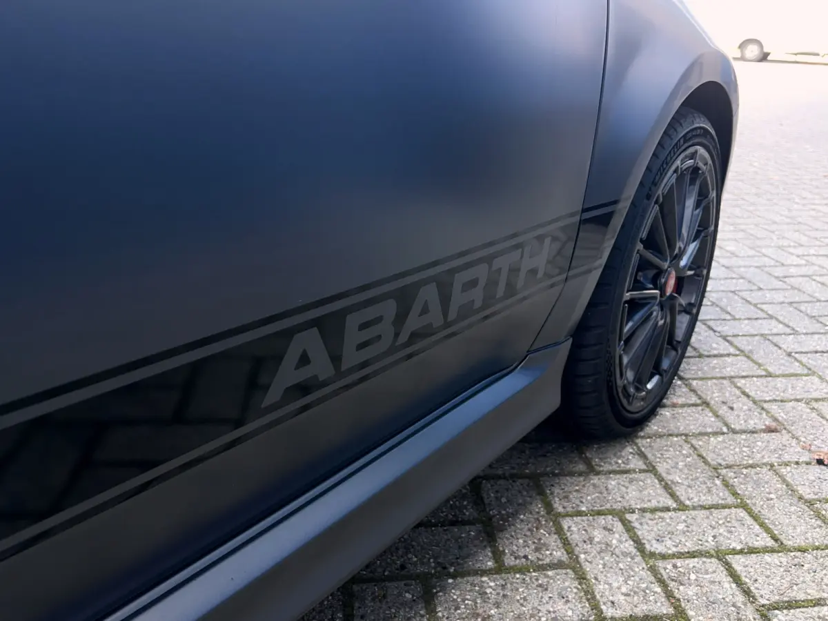 1.4 T-Jet Abarth Competizione | Carbon Kuipstoelen | Akrapovic | Nieuwstaat! |
