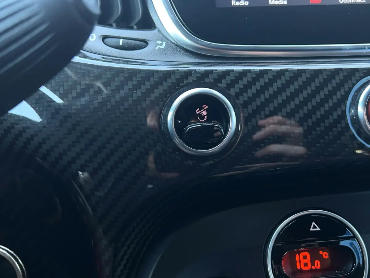 1.4 T-Jet Abarth Competizione | Carbon Kuipstoelen | Akrapovic | Nieuwstaat! |