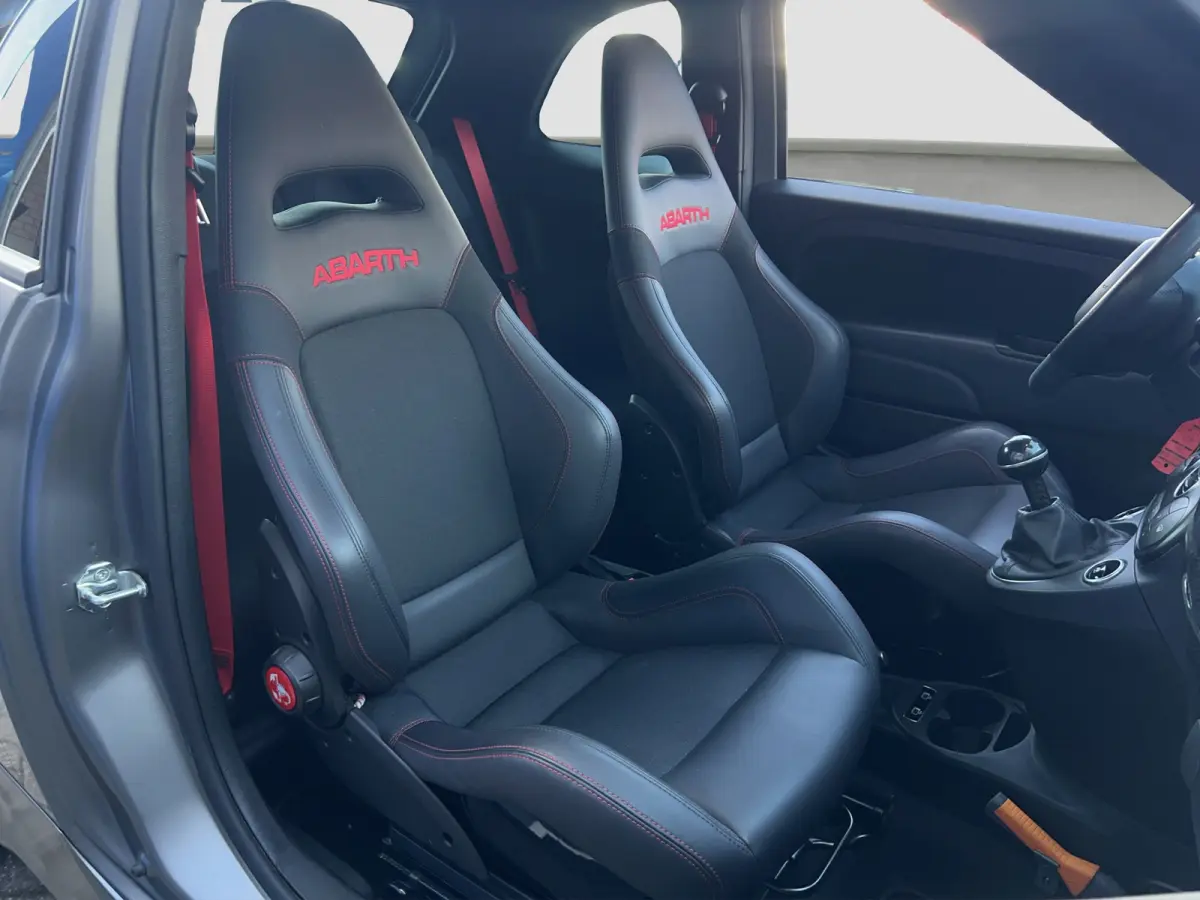 1.4 T-Jet Abarth Competizione | Carbon Kuipstoelen | Akrapovic | Nieuwstaat! |