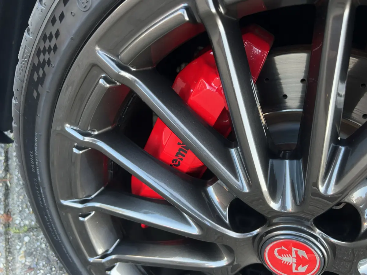 1.4 T-Jet Abarth Competizione | Carbon Kuipstoelen | Akrapovic | Nieuwstaat! |