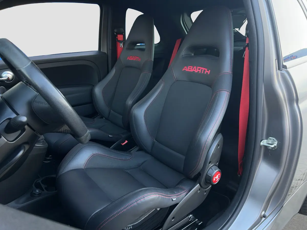 1.4 T-Jet Abarth Competizione | Carbon Kuipstoelen | Akrapovic | Nieuwstaat! |