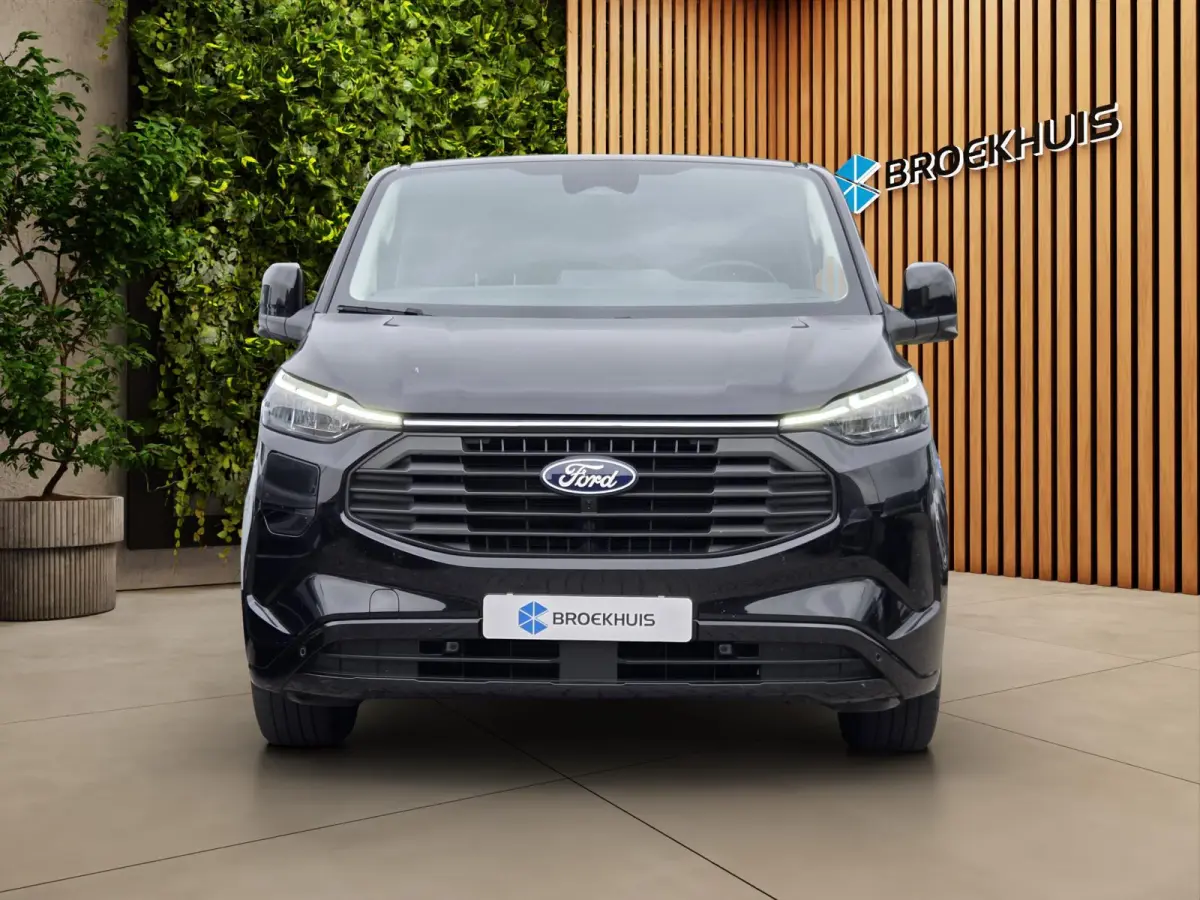 320 2.5 PHEV L2H1 Limited Black Platinum Dubbel Cabine 19'inch Lichtmetalen Velgen | 360. Cam | Adapt. Cruise | 5-persoons | Trekhaak | Stoelverwarming