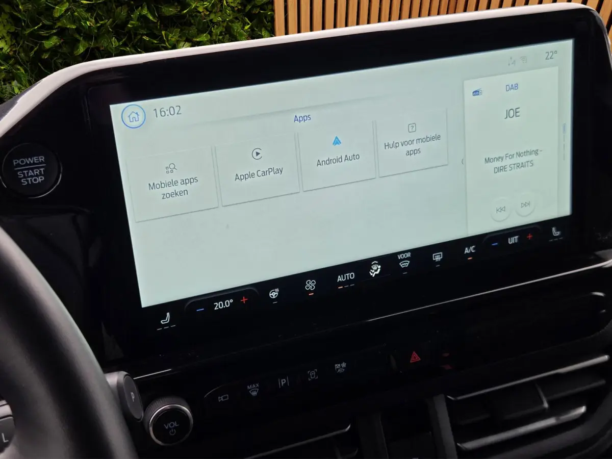 320 2.5 PHEV L2H1 Limited Black Platinum Dubbel Cabine 19'inch Lichtmetalen Velgen | 360. Cam | Adapt. Cruise | 5-persoons | Trekhaak | Stoelverwarming
