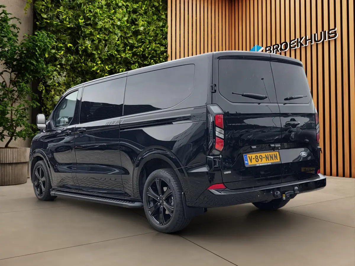 320 2.5 PHEV L2H1 Limited Black Platinum Dubbel Cabine 19'inch Lichtmetalen Velgen | 360. Cam | Adapt. Cruise | 5-persoons | Trekhaak | Stoelverwarming