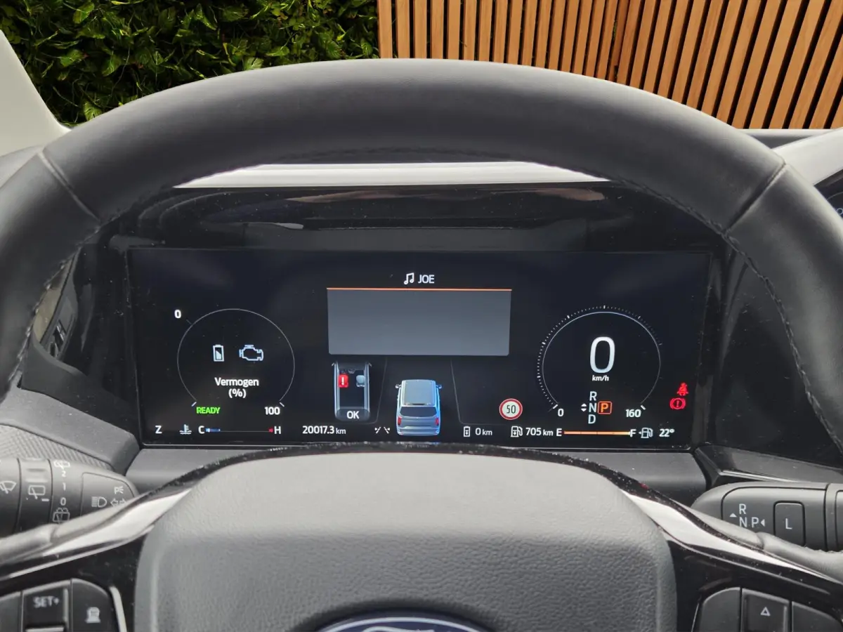 320 2.5 PHEV L2H1 Limited Black Platinum Dubbel Cabine 19'inch Lichtmetalen Velgen | 360. Cam | Adapt. Cruise | 5-persoons | Trekhaak | Stoelverwarming