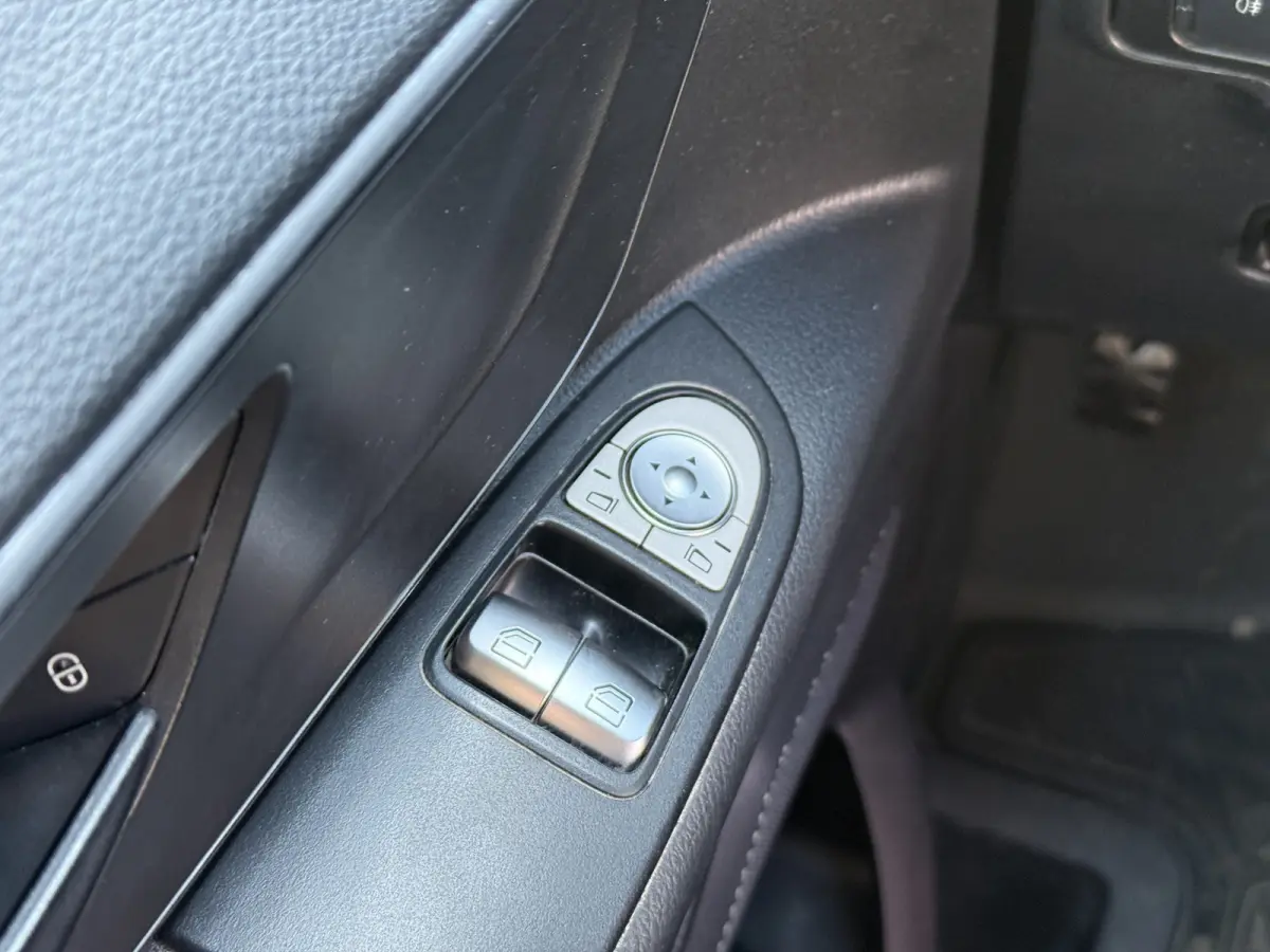 114 1.9 CDI DC L3 Dubbele Cabine Mixto Automaat Cruise Control Climate Control Camera Achterklep