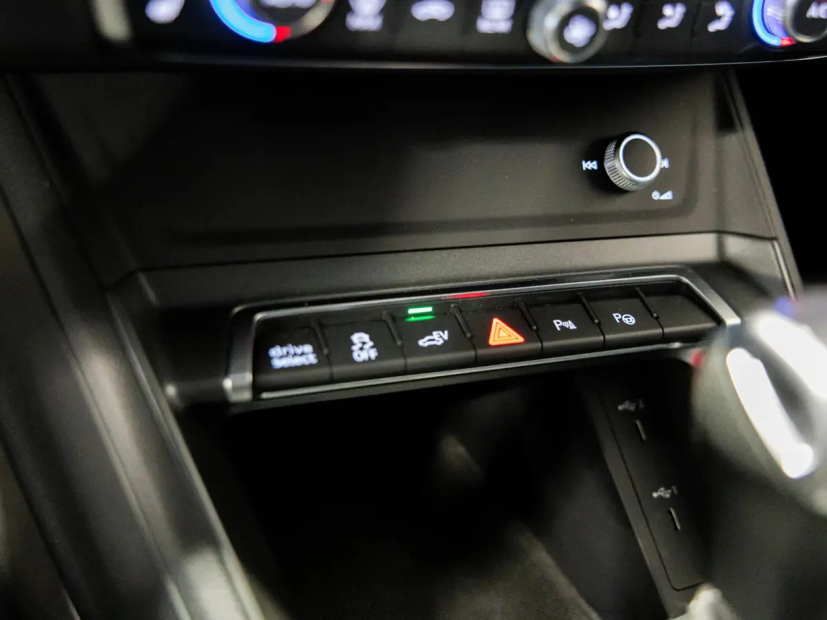 45 TFSI e S-Line edition SOH 96% / 245pk / NAP / Stoelverwarming / Adaptieve cruise control /