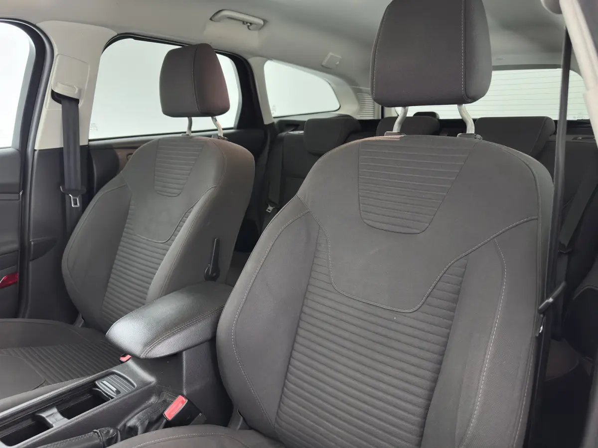 1.5 TDCI Titanium Aut. *NAVI-FULLMAP | HEATED-COMFORTSEATS | BLIND-SPOT | CAMERA | KEYLESS | PRIVACY-GLASS | ECC | PDC | CRUISE | 17''ALU*