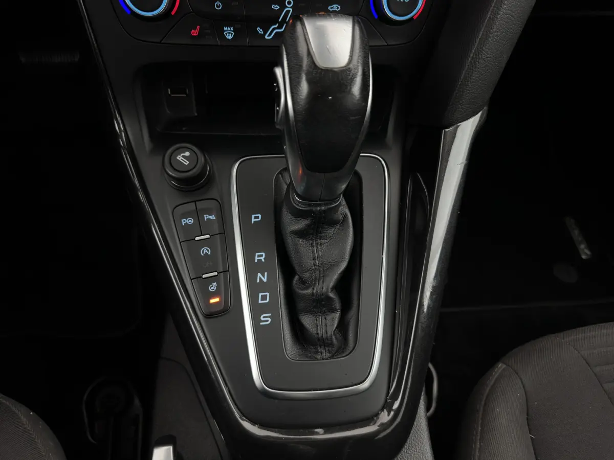 1.5 TDCI Titanium Aut. *NAVI-FULLMAP | HEATED-COMFORTSEATS | BLIND-SPOT | CAMERA | KEYLESS | PRIVACY-GLASS | ECC | PDC | CRUISE | 17''ALU*