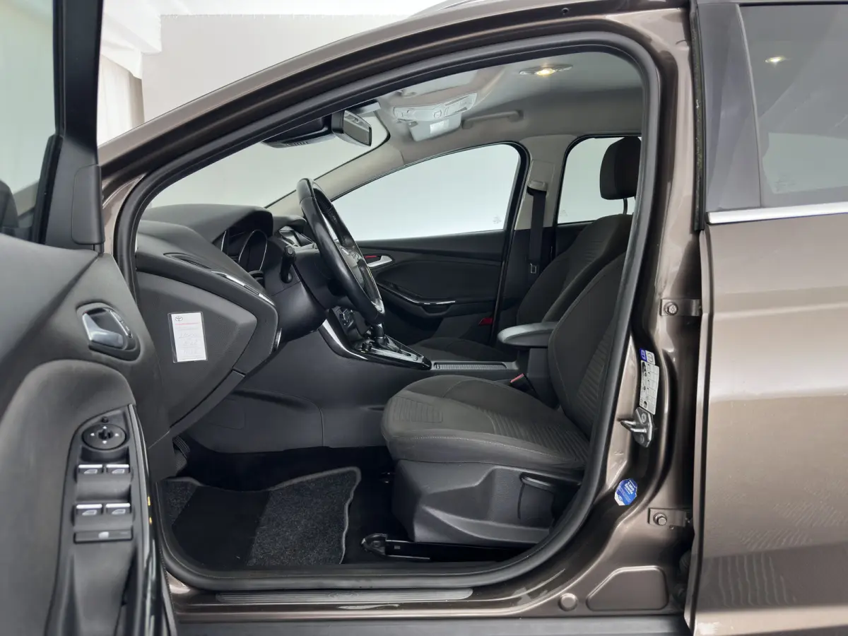1.5 TDCI Titanium Aut. *NAVI-FULLMAP | HEATED-COMFORTSEATS | BLIND-SPOT | CAMERA | KEYLESS | PRIVACY-GLASS | ECC | PDC | CRUISE | 17''ALU*