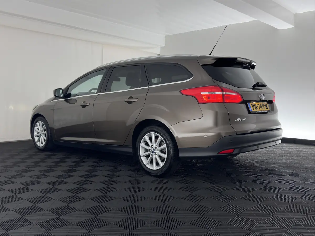 1.5 TDCI Titanium Aut. *NAVI-FULLMAP | HEATED-COMFORTSEATS | BLIND-SPOT | CAMERA | KEYLESS | PRIVACY-GLASS | ECC | PDC | CRUISE | 17''ALU*