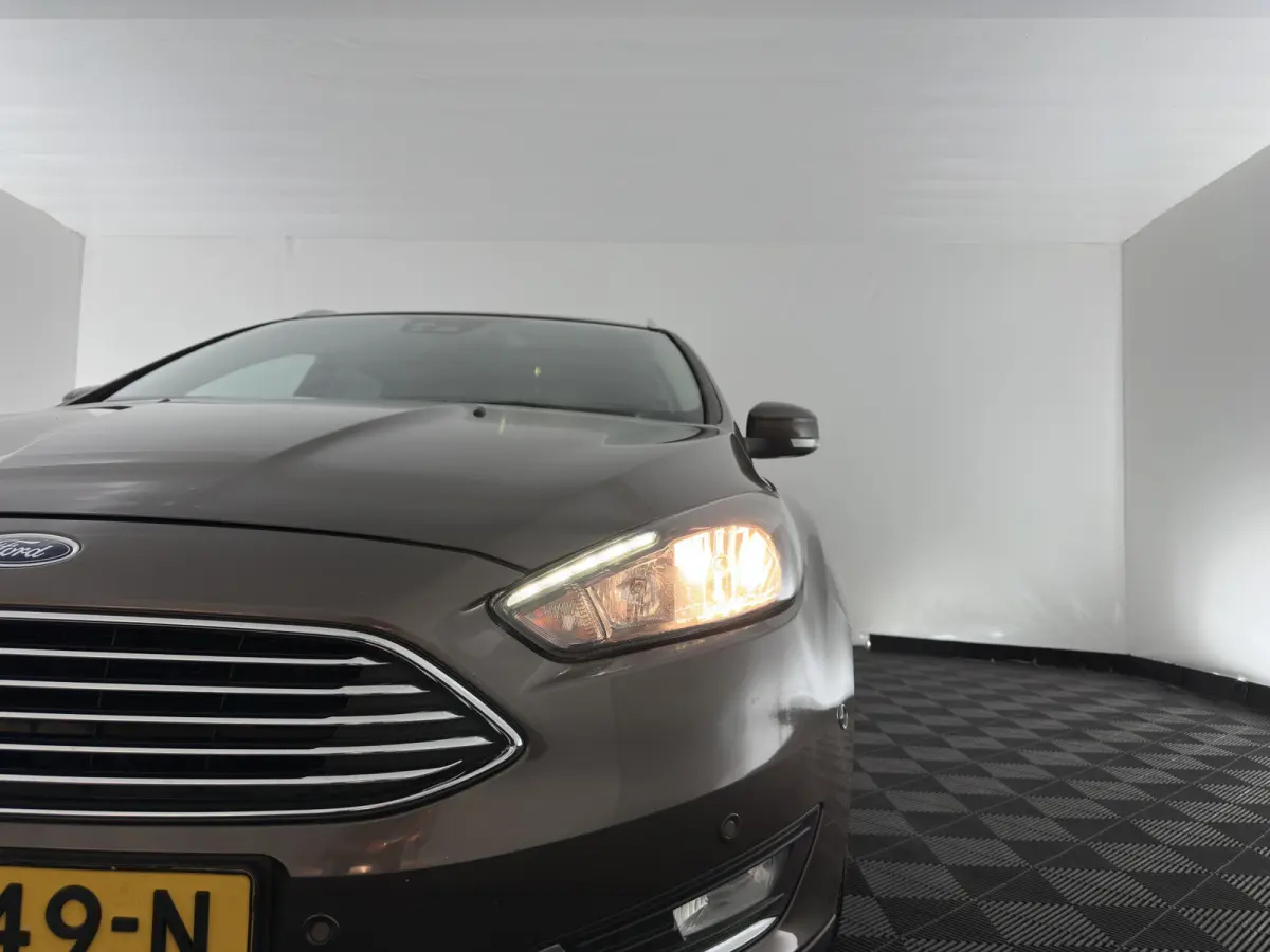 1.5 TDCI Titanium Aut. *NAVI-FULLMAP | HEATED-COMFORTSEATS | BLIND-SPOT | CAMERA | KEYLESS | PRIVACY-GLASS | ECC | PDC | CRUISE | 17''ALU*