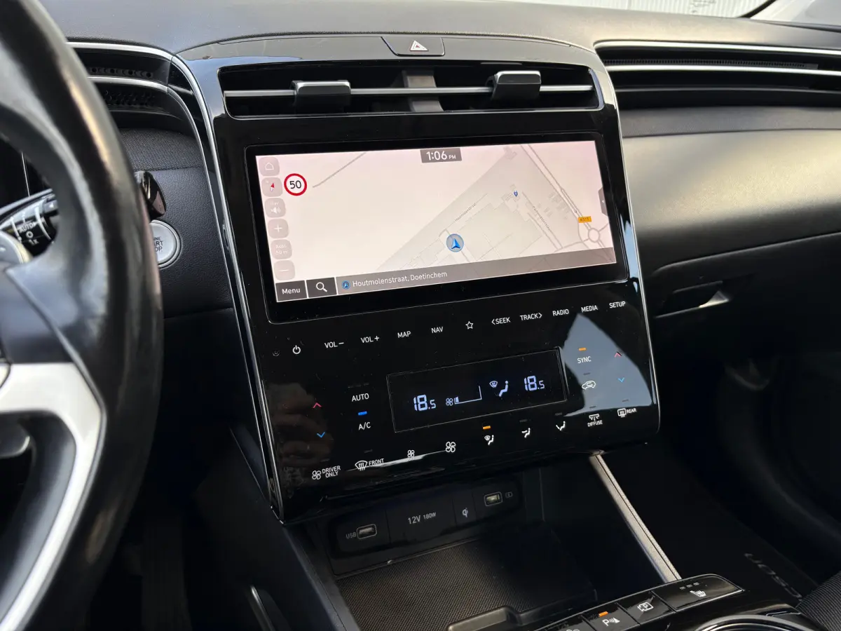 1.6 T-GDI PHEV Comfort Smart 4WD | Navigatie | Elektrische Achterklep | Cruise Control Adaptief | Apple & Android Carplay | Stoel & Stuurwiel Verwarming | Camera |