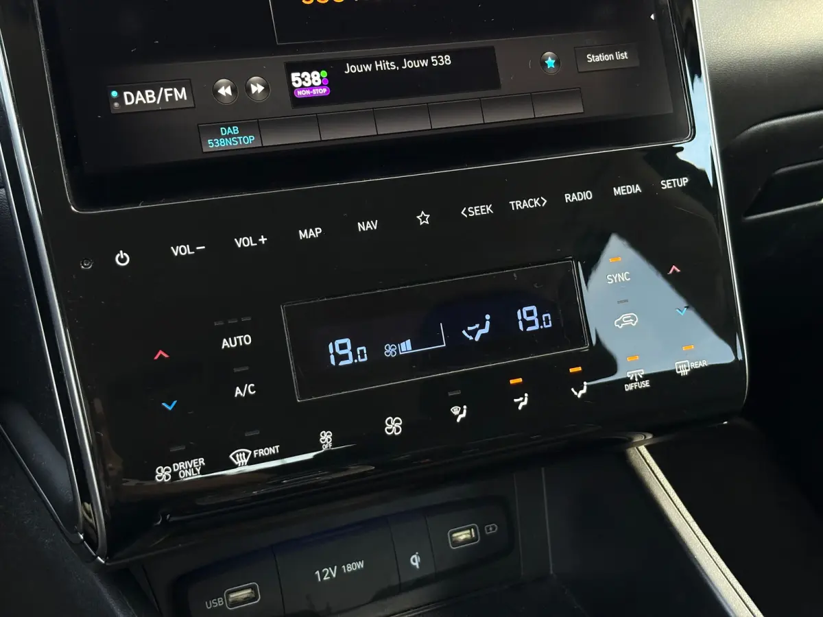 1.6 T-GDI PHEV Comfort Smart 4WD | Navigatie | Elektrische Achterklep | Cruise Control Adaptief | Apple & Android Carplay | Stoel & Stuurwiel Verwarming | Camera |