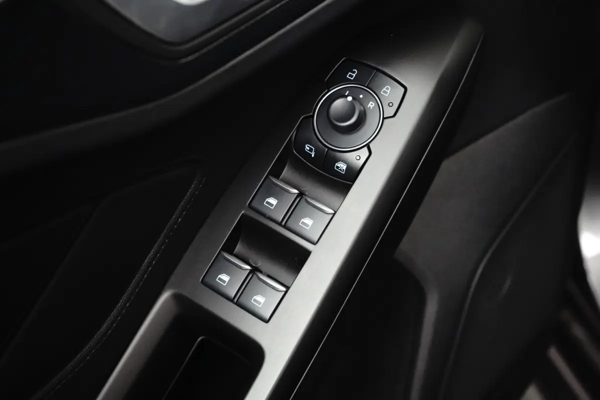 1.0 EcoBoost Hybrid ST Line | Airco (automatisch) | Apple Carplay/Android Auto|telefoonintegratie premium | Cruise control