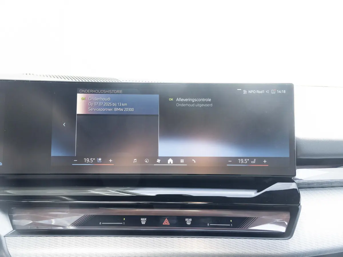 550e xDrive | M Sportpakket Pro | Comfort Access | Driving Assistant Professional | 19 inch | Harman Kardon | Panoramadak | Trekhaak