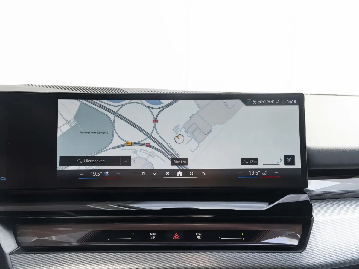 550e xDrive | M Sportpakket Pro | Comfort Access | Driving Assistant Professional | 19 inch | Harman Kardon | Panoramadak | Trekhaak