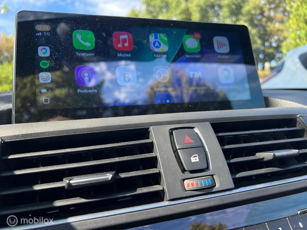 218i M Sport | CarPlay | Leer | Stoelver| PDC
