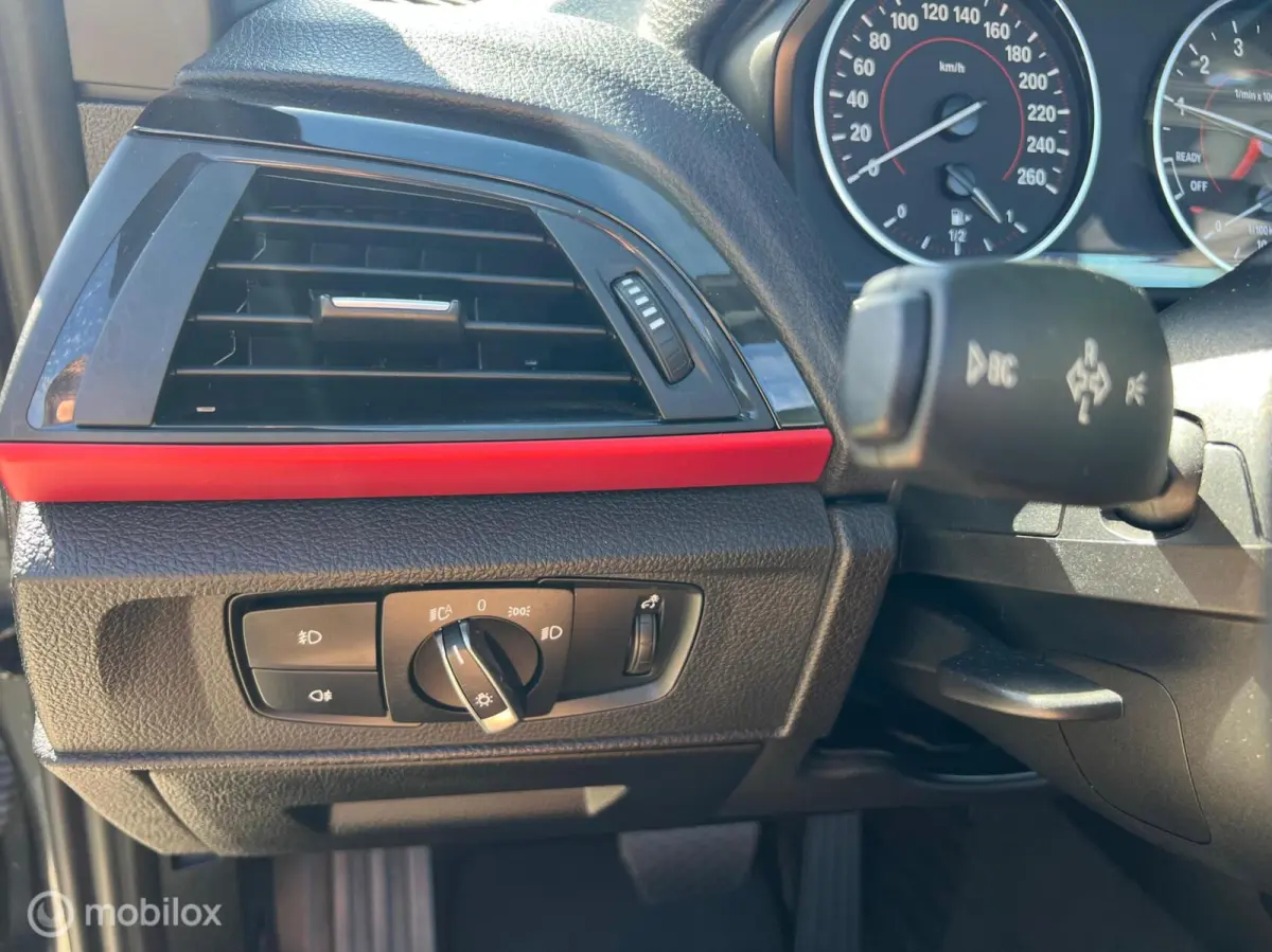 218i M Sport | CarPlay | Leer | Stoelver| PDC
