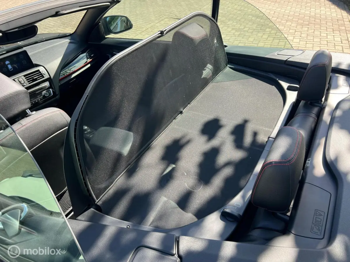 218i M Sport | CarPlay | Leer | Stoelver| PDC