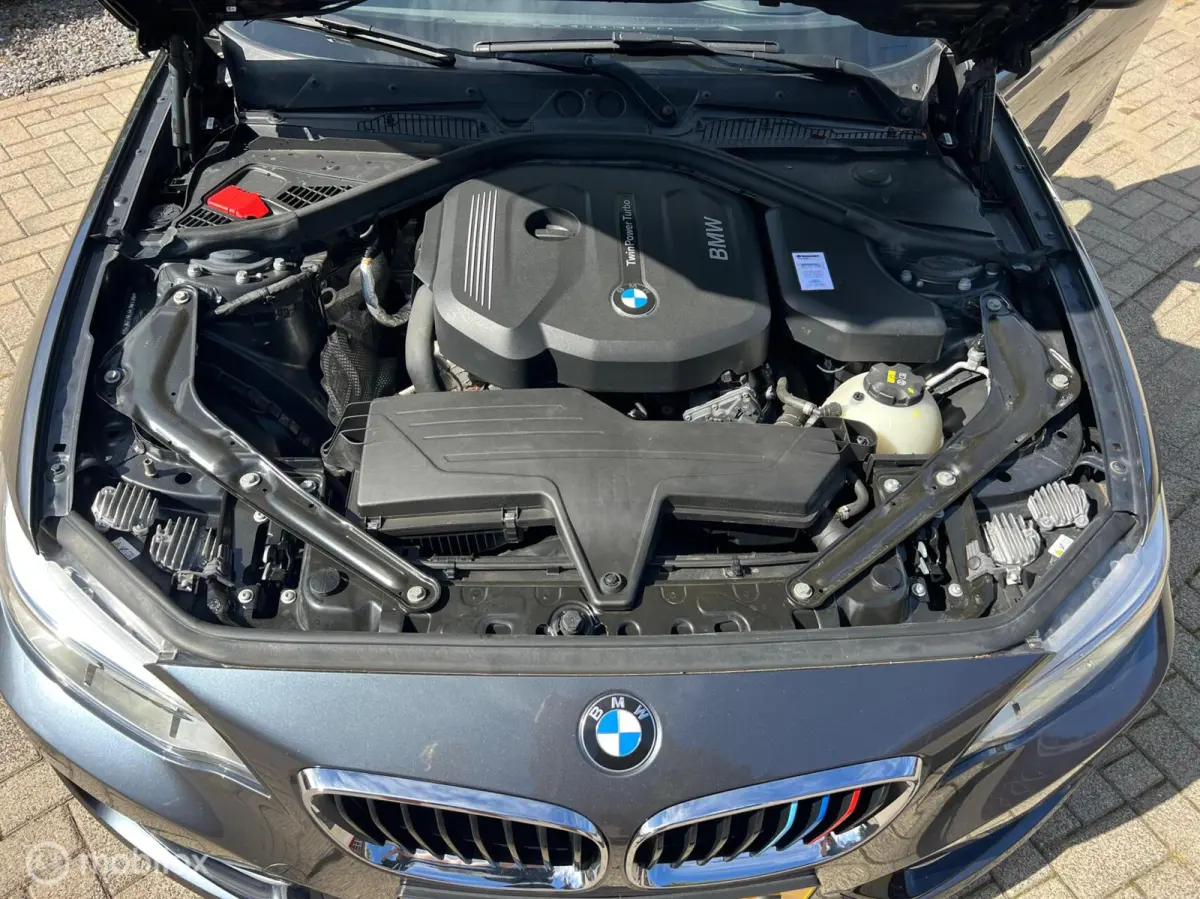 218i M Sport | CarPlay | Leer | Stoelver| PDC