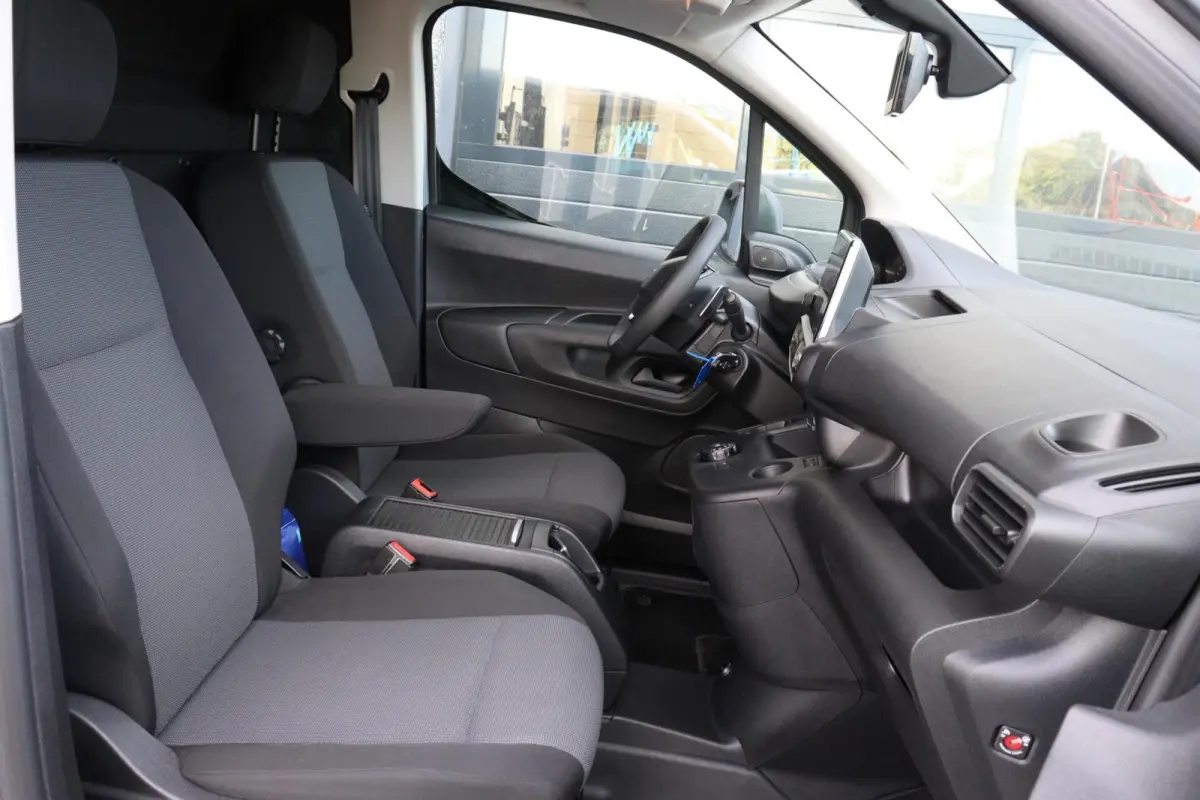 bestel 1.5 BlueHDI Long L2H1 l AUTOMAAT l CAMERA l CARPLAY l AUDIO INSTALLATIE