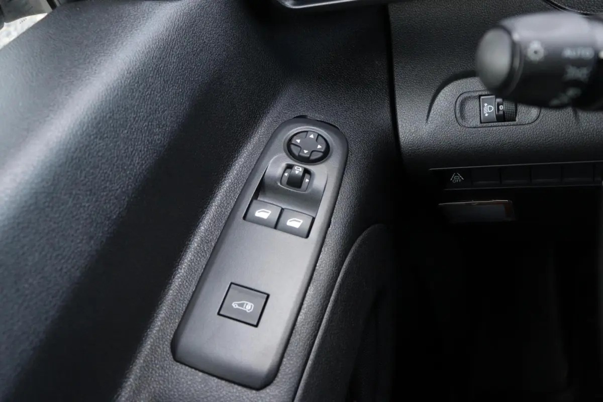bestel 1.5 BlueHDI Long L2H1 l AUTOMAAT l CAMERA l CARPLAY l AUDIO INSTALLATIE