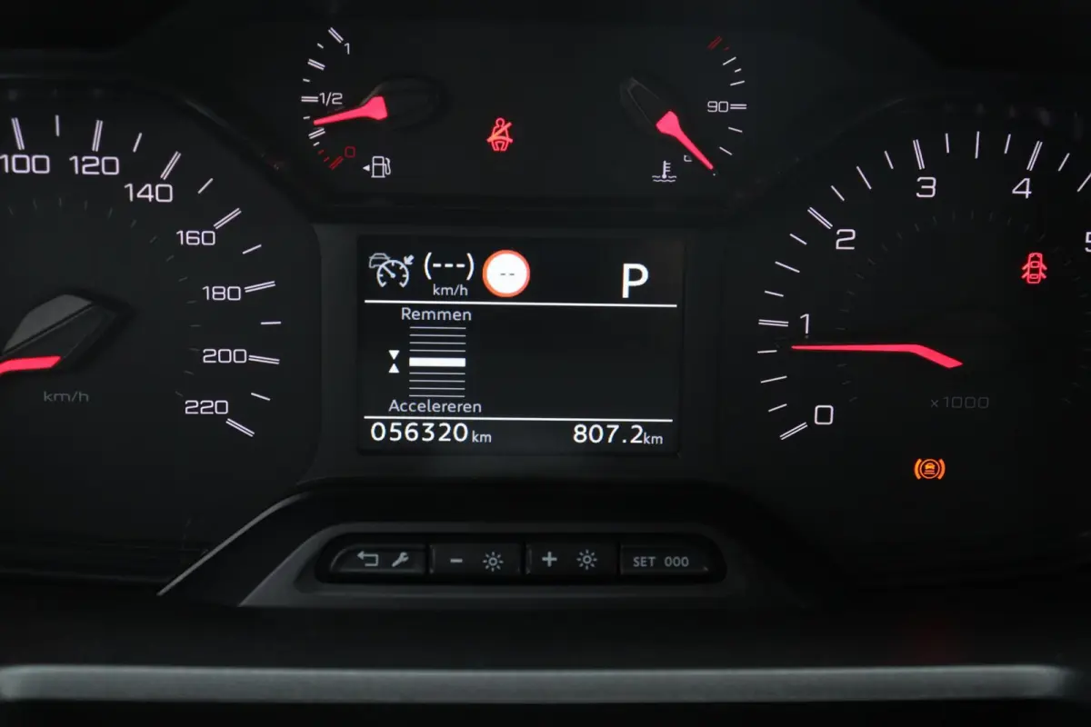 bestel 1.5 BlueHDI Long L2H1 l AUTOMAAT l CAMERA l CARPLAY l AUDIO INSTALLATIE