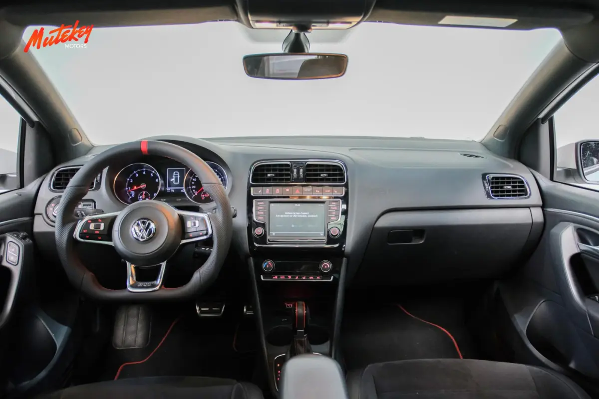 GTI | Pano | Carplay |Alcantara | VOL