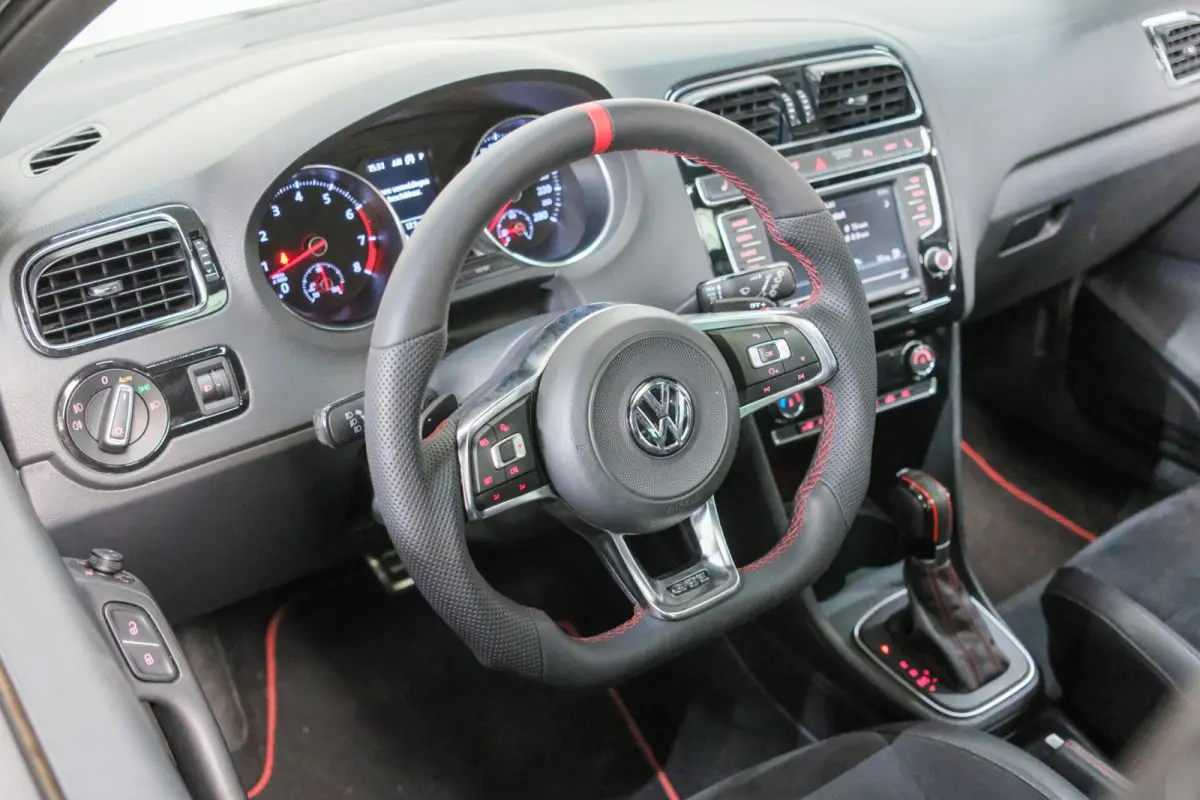 GTI | Pano | Carplay |Alcantara | VOL