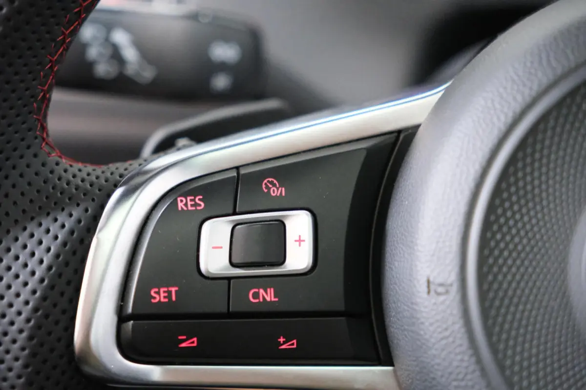 GTI | Pano | Carplay |Alcantara | VOL
