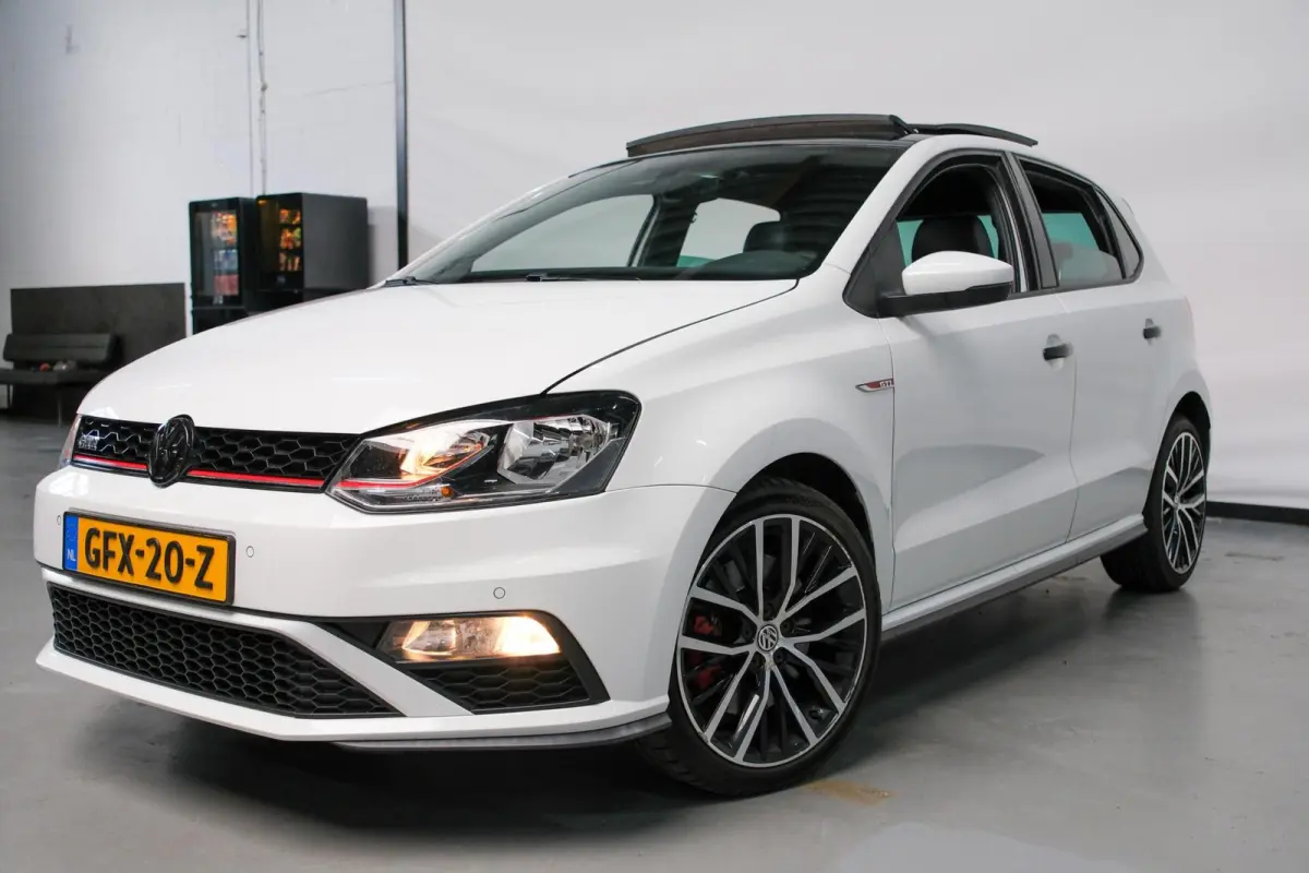 GTI | Pano | Carplay |Alcantara | VOL