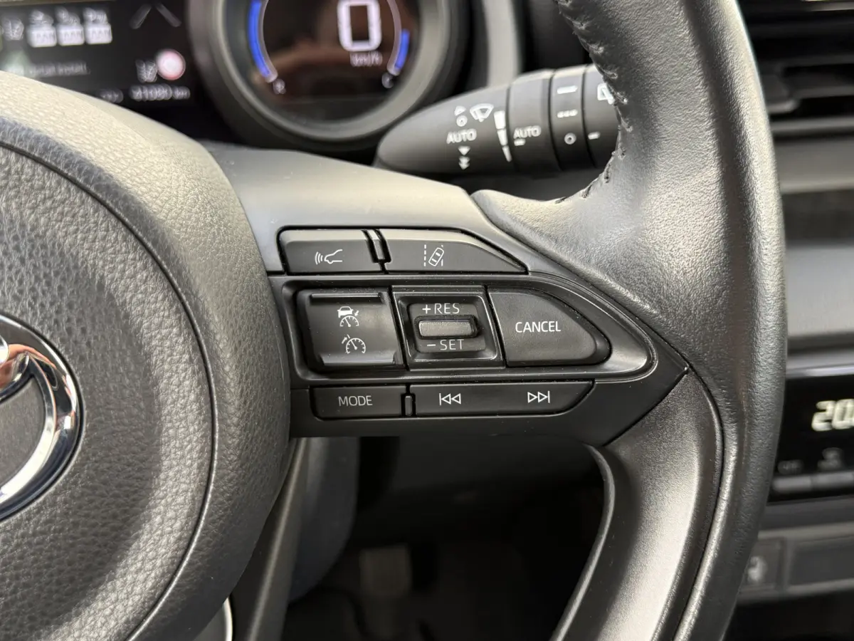 1.5 Hybrid Team D | CarPlay | ACC | Camera | Dodehoek | Keyless
