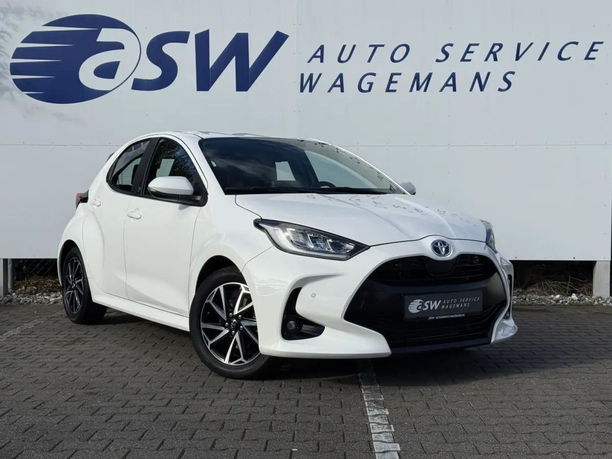 1.5 Hybrid Team D | CarPlay | ACC | Camera | Dodehoek | Keyless