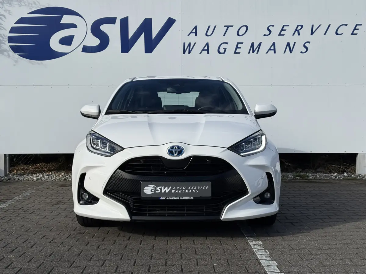 1.5 Hybrid Team D | CarPlay | ACC | Camera | Dodehoek | Keyless