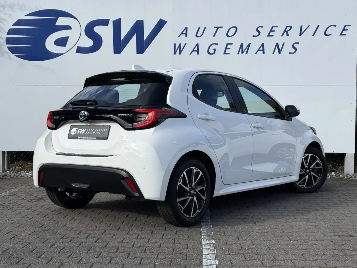 1.5 Hybrid Team D | CarPlay | ACC | Camera | Dodehoek | Keyless